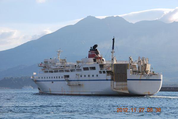 フェリー屋久島 2 / Ferry Yakushima No. 2 - idyllicocean